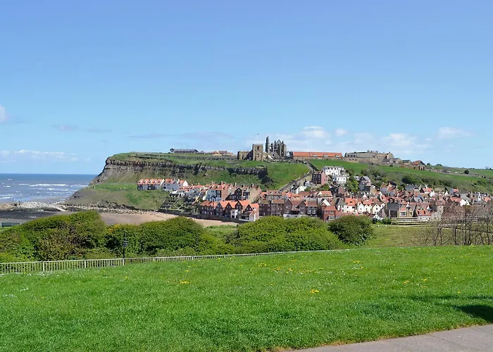 Moonshine Loft * Whitby